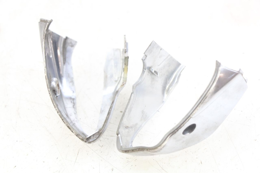 photo de OSŁONA KIEROWNICY PIAGGIO VESPA PRIMAVERA 2T 50 (2013 - 2018) - Szczegół części