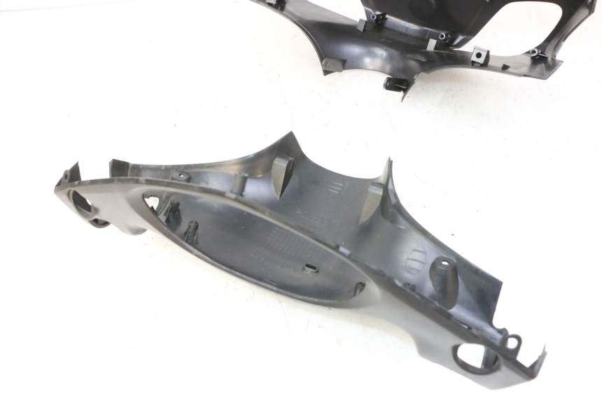 photo de OSŁONA KIEROWNICY MBK WAAP 125 (2008 - 2013) - Widok z bliska