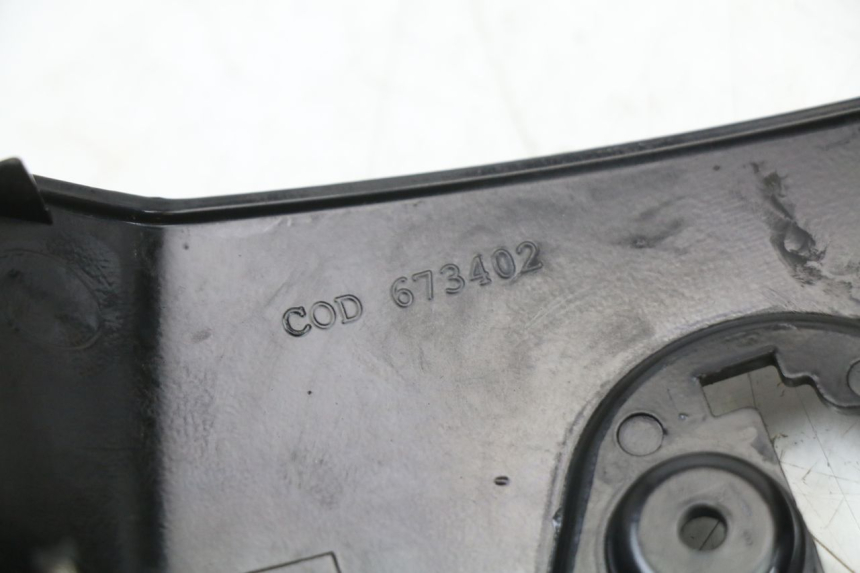 photo de OSŁONA KIEROWNICY PIAGGIO X10 125 (2012 - 2017) - Oznaczenia i referencje