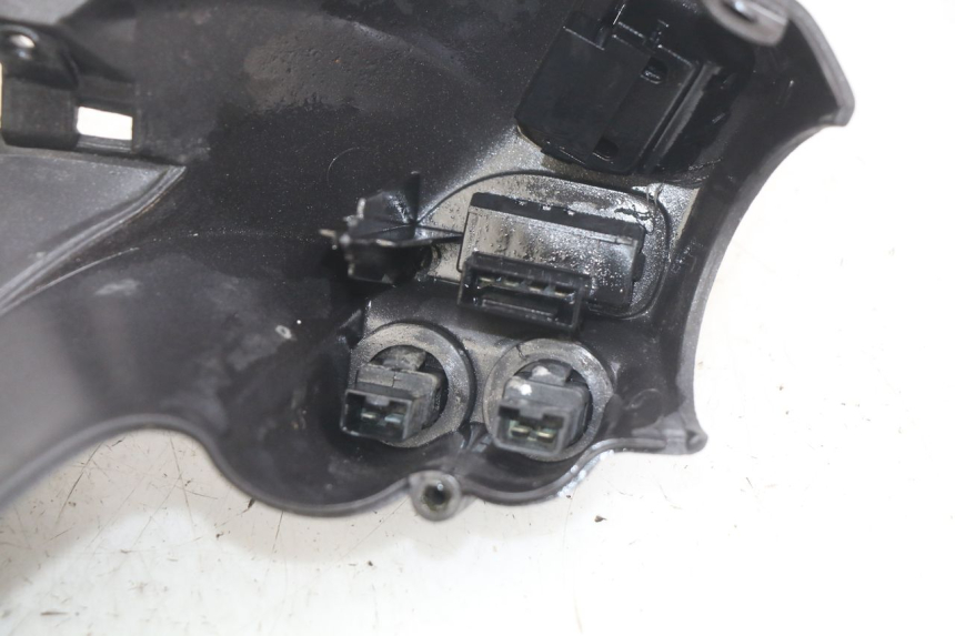 photo de OSŁONA KIEROWNICY PIAGGIO X9 EVOLUTION 125 (2003 - 2007) - Oznaczenia i referencje