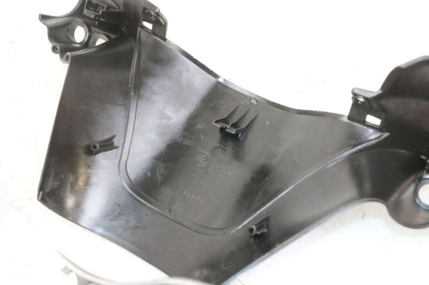 photo de OSŁONA KIEROWNICY PIAGGIO XEVO - X EVO 125 (2007 - 2017) - Widok z bliska