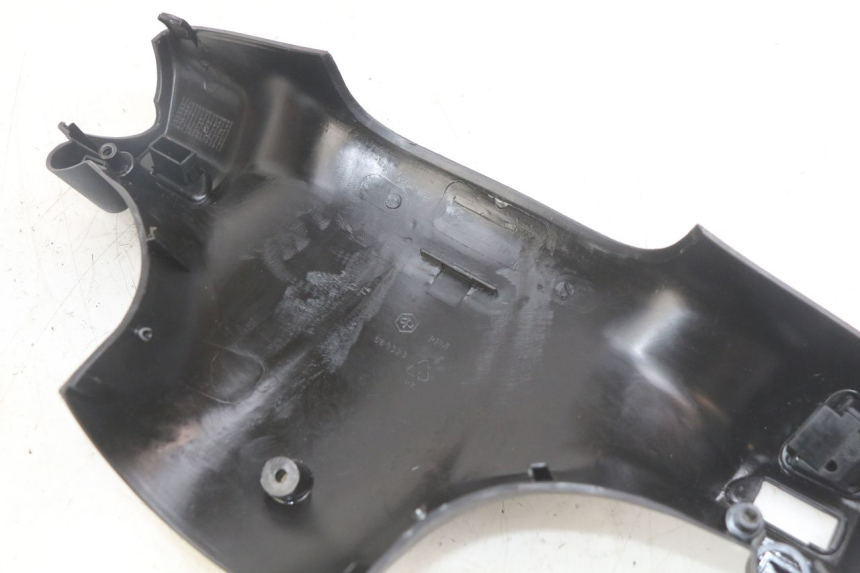 photo de OSŁONA KIEROWNICY PIAGGIO ZIP 2T 50 (2009 - 2019) - Zbliżenie komponentów