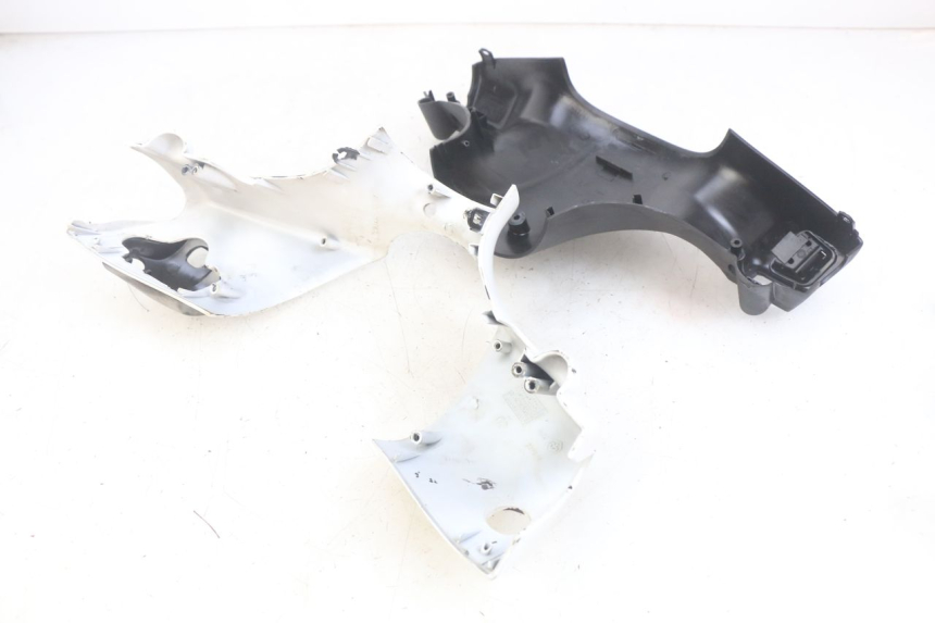 photo de OSŁONA KIEROWNICY PIAGGIO ZIP 2T 50 (2009 - 2019) - Zoom jakości