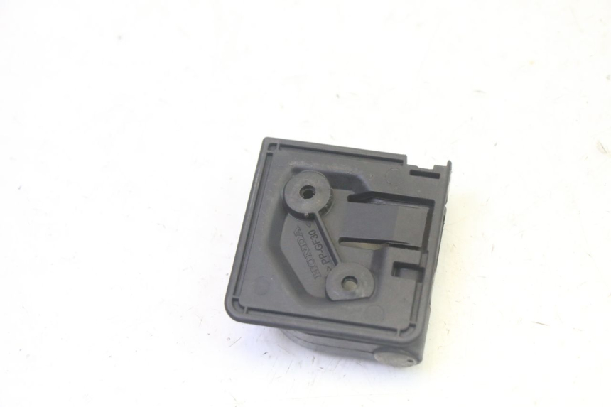 photo de HAK TORBY HONDA FES S-WING SWING ABS 125 (2007 - 2015) - Inny kąt widzenia