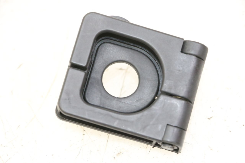 photo de HAK TORBY PEUGEOT STREETZONE I NAKED 2T 50 (2018 - 2020) - Zoom stanu zużycia