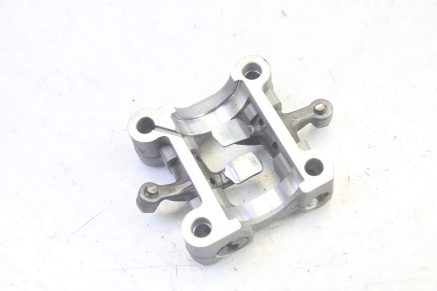 photo de GŁOWICA SILNIKA KYMCO AGILITY 16+ 4T 50 (2018 - 2023) - Struktura - zbliżenie