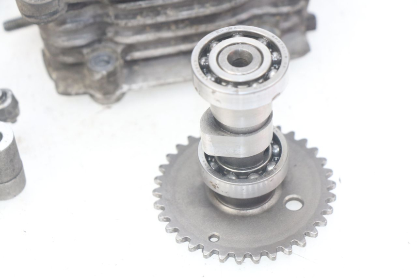 photo de GŁOWICA CYLINDRA KYMCO AGILITY 4T 50 (2018 - 2022) - Szczegóły charakterystyczne