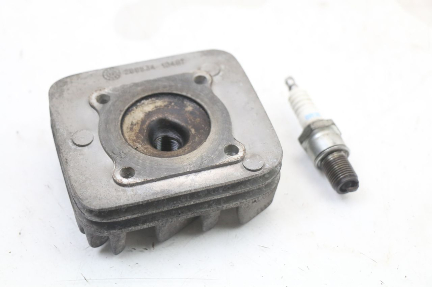 photo de GŁOWICA CYLINDRÓW APRILIA SR MOTARD 50 (2012 - 2018) - Punkty mocowania