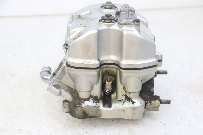 photo de GŁOWICA TYLNA HONDA NTV DEAUVILLE ABS 700 (2007 - 2016) - Szczegóły charakterystyczne