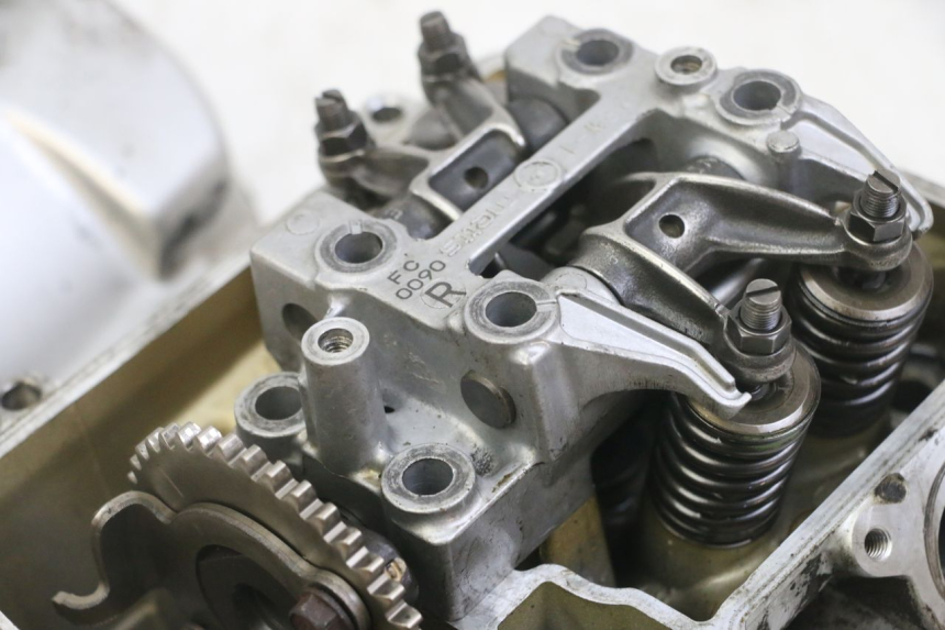 photo de GŁOWICA TYLNA HONDA NTV DEAUVILLE ABS 700 (2007 - 2016) - Struktura - zbliżenie