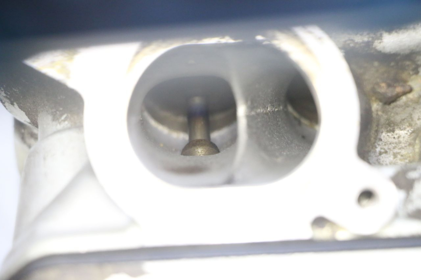 photo de GŁOWICA TYLNA HONDA NTV DEAUVILLE ABS 700 (2007 - 2016) - Zoom stanu zużycia