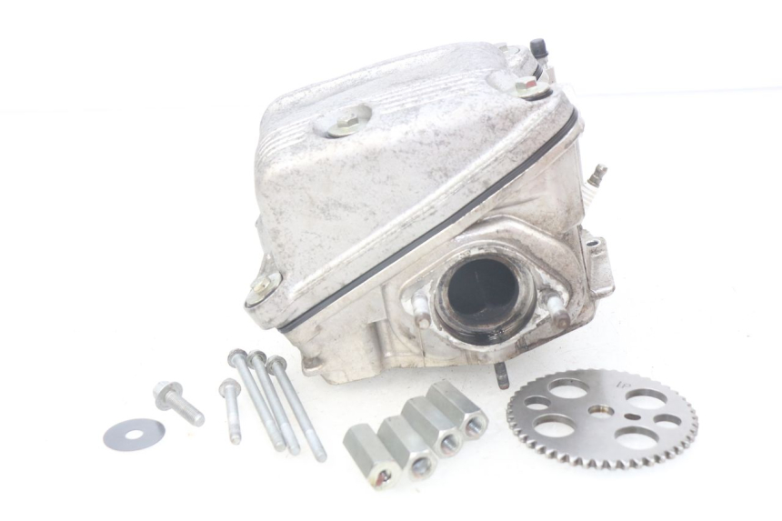 photo de GŁOWICA TYLNA APRILIA SRV 850 (2012 - 2017) - Zbliżenie techniczne