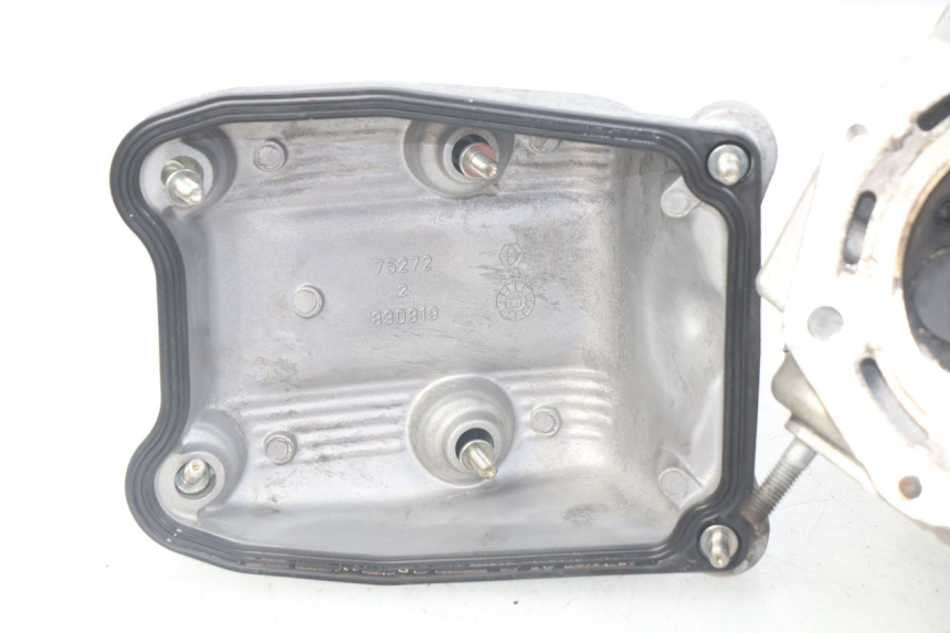 photo de GŁOWICA TYLNA APRILIA SRV 850 (2012 - 2017) - Część sprawdzona