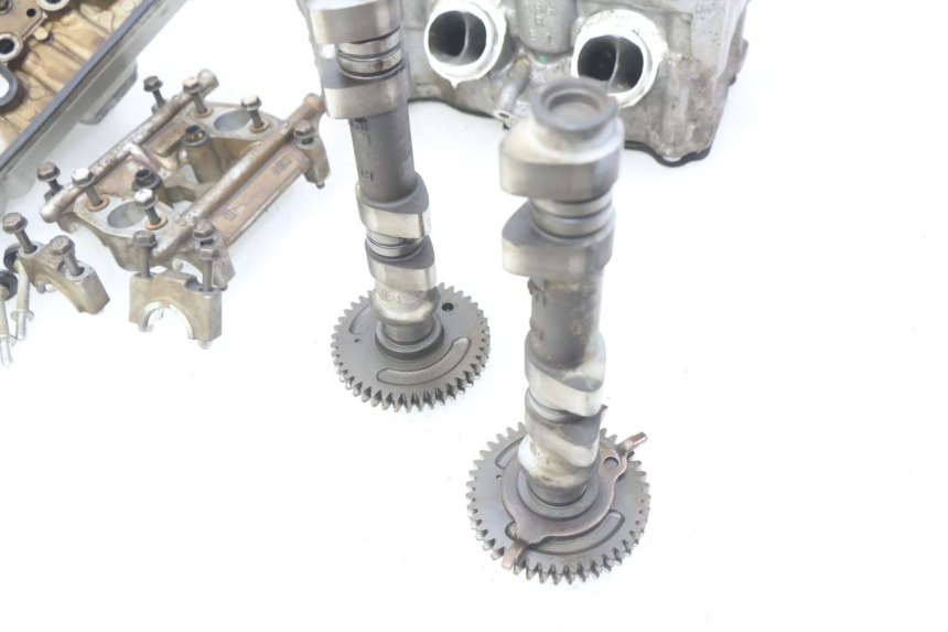 photo de GŁOWICA TYLNA HONDA VFR FI RC46 800 (1998 - 2001) - Alternatywny kąt