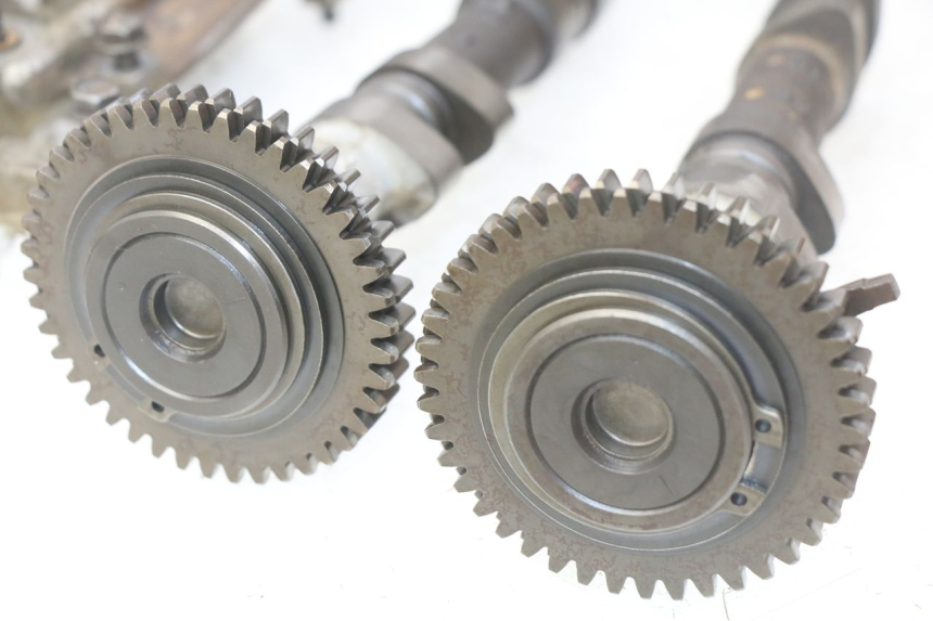 photo de GŁOWICA TYLNA HONDA VFR FI RC46 800 (1998 - 2001) - Zoom stanu zużycia