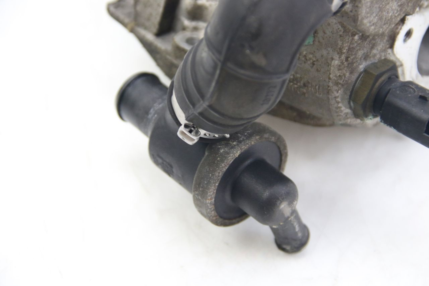 photo de GŁOWICA CYLINDRÓW APRILIA ATLANTIC 500 (2002 - 2003) - Szczegóły charakterystyczne