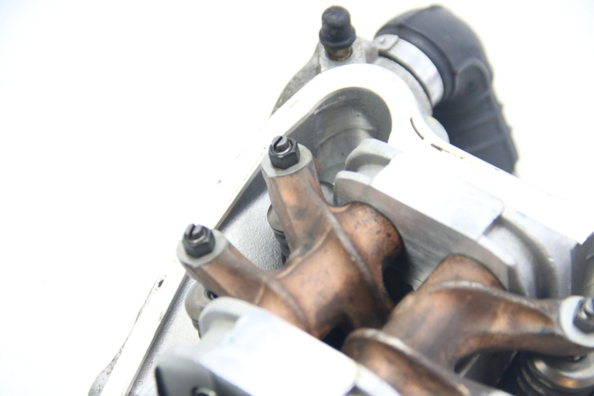 photo de GŁOWICA CYLINDRÓW APRILIA ATLANTIC 500 (2002 - 2003) - Struktura - zbliżenie