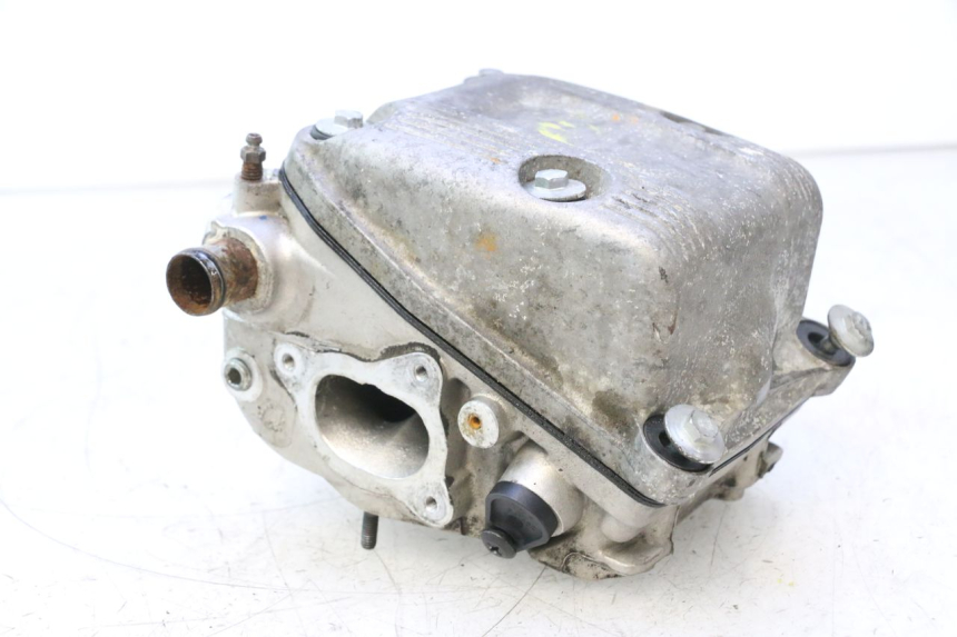 photo de GŁOWICA CYLINDRÓW PRZEDNIA GILERA GP 800 (2007 - 2013) - Zbliżenie techniczne