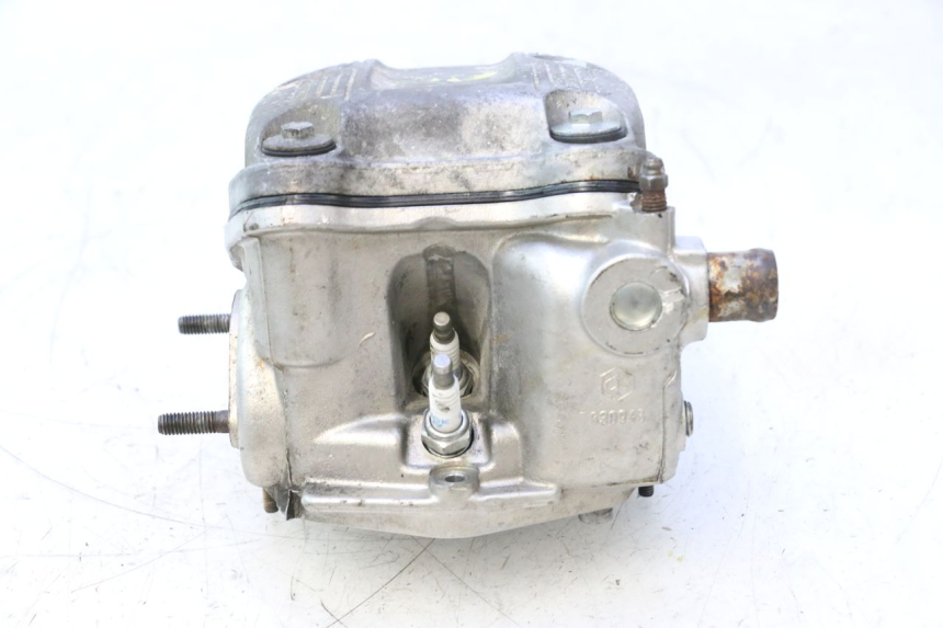 photo de GŁOWICA CYLINDRÓW PRZEDNIA GILERA GP 800 (2007 - 2013) - Widok ogólny