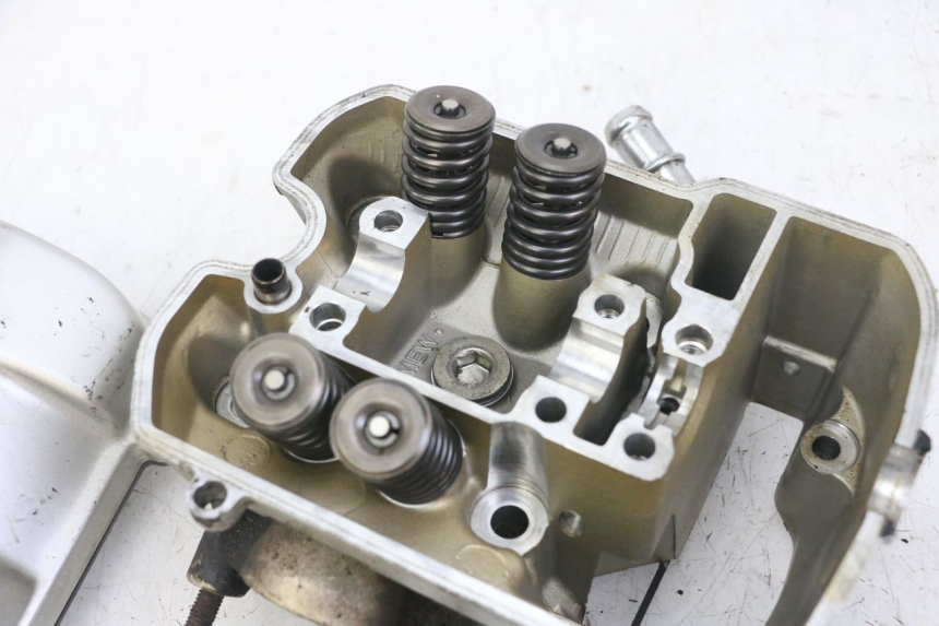 photo de GŁOWICA CYLINDRA PRZEDNIA HONDA NTV DEAUVILLE ABS 700 (2007 - 2016) - Szczegół części