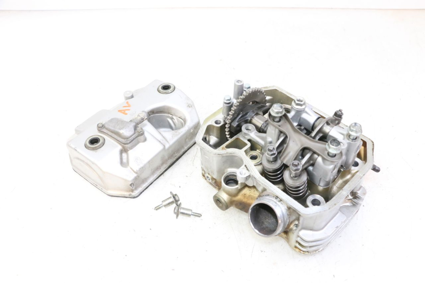 photo de GŁOWICA CYLINDRÓW PRZEDNIA HONDA NTV DEAUVILLE 650 (2001 - 2006) - Widok główny