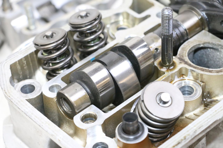 photo de GŁOWICA CYLINDRÓW PRZEDNIA HONDA NTV DEAUVILLE 650 (2001 - 2006) - Zdjęcie dodatkowe