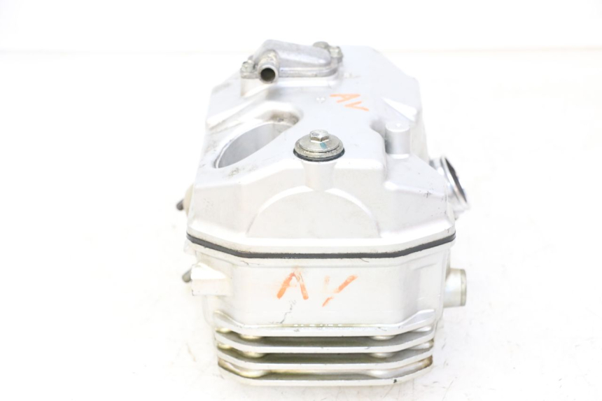 photo de GŁOWICA CYLINDRÓW PRZEDNIA HONDA NTV DEAUVILLE 650 (2001 - 2006) - Zoom stanu zużycia