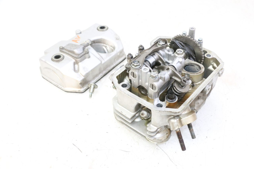 photo de GŁOWICA CYLINDRÓW PRZEDNIA HONDA NTV DEAUVILLE 650 (2001 - 2006) - Stan powierzchni