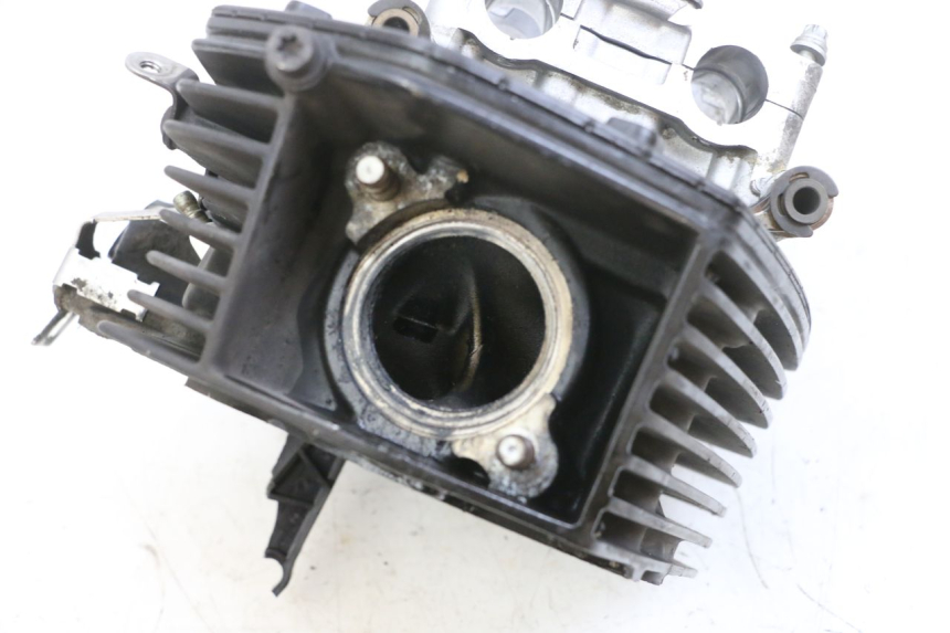 photo de GŁOWICA CYLINDRÓW PRZEDNIA BMW R RT ABS 1200 (2010 - 2014) - Szczegóły charakterystyczne