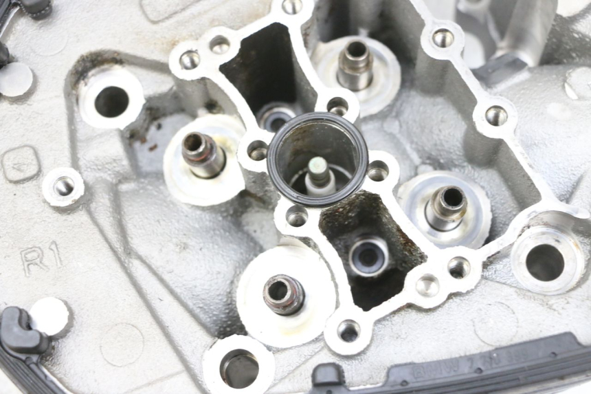 photo de GŁOWICA CYLINDRÓW PRZEDNIA BMW R RT ABS 1200 (2010 - 2014) - Część sprawdzona