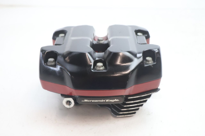 photo de GŁOWICA CYLINDRA PRZEDNIA HARLEY DAVIDSON ROAD GLIDE FLTRXSE 1920 (2018 - 2022) - Struktura - zbliżenie