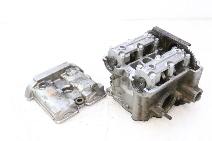 photo de GŁOWICA CYLINDRÓW PRZEDNIA SUZUKI SV S 650 (1999 - 2002) - Widok produktu