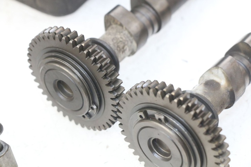 photo de GŁOWICA CYLINDRA PRZEDNIA HONDA VFR FI RC46 800 (1998 - 2001) - Alternatywny kąt