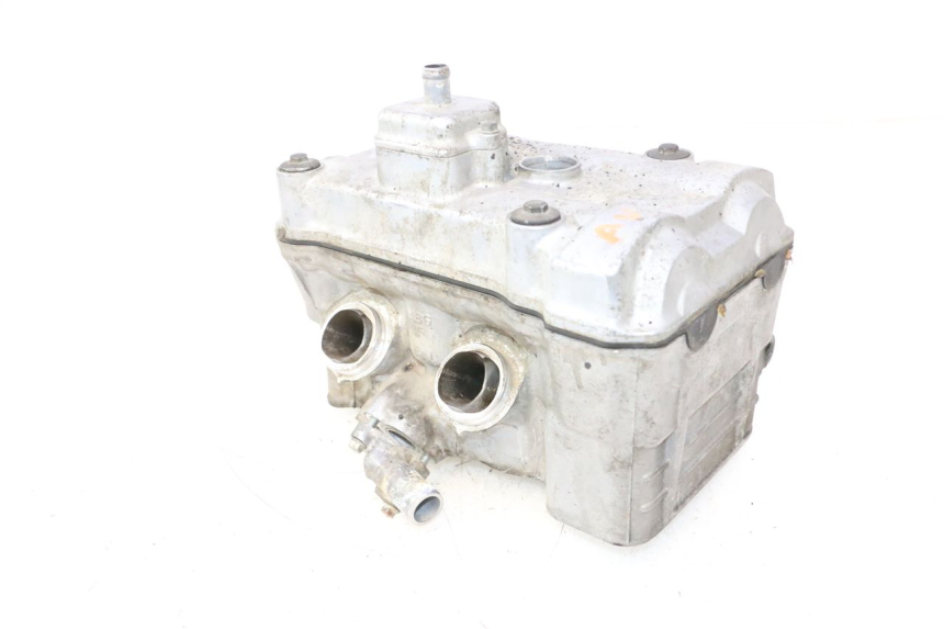 photo de GŁOWICA CYLINDRA PRZEDNIA HONDA VFR FI RC46 800 (1998 - 2001) - Zoom stanu zużycia