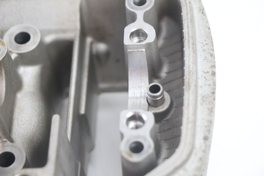 photo de GŁOWICA PRZEDNIA HONDA XLV VARADERO 125 (2007 - 2012) - Zbliżenie techniczne