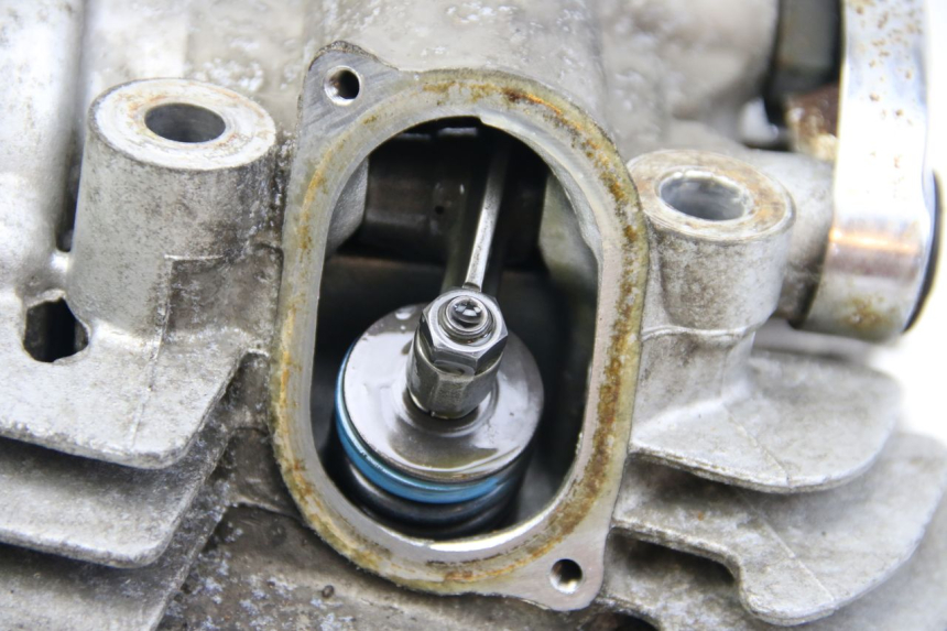 photo de GŁOWICA CYLINDRÓW PRZEDNIA YAMAHA XV VIRAGO 750 (1984 - 1998) - Stan powierzchni