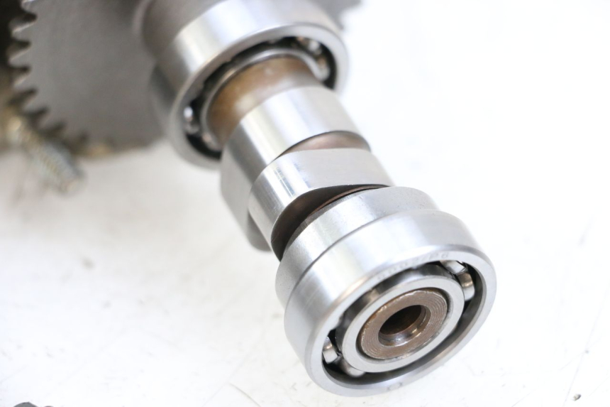 photo de GŁOWICA CYLINDRÓW JONWAY AZTRAL 125 (2008 - 2017) - Zbliżenie komponentów