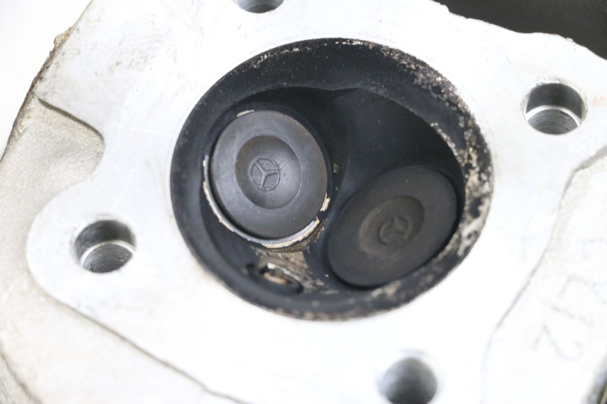 photo de GŁOWICA CYLINDRÓW JONWAY AZTRAL 125 (2008 - 2017) - Punkty mocowania