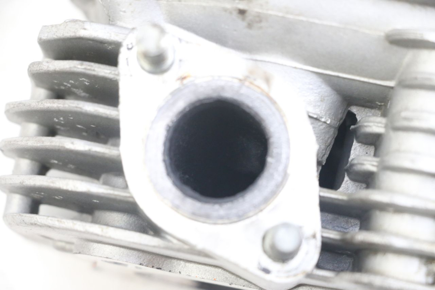 photo de GŁOWICA CYLINDRÓW JONWAY AZTRAL 125 (2008 - 2017) - Inny kąt widzenia