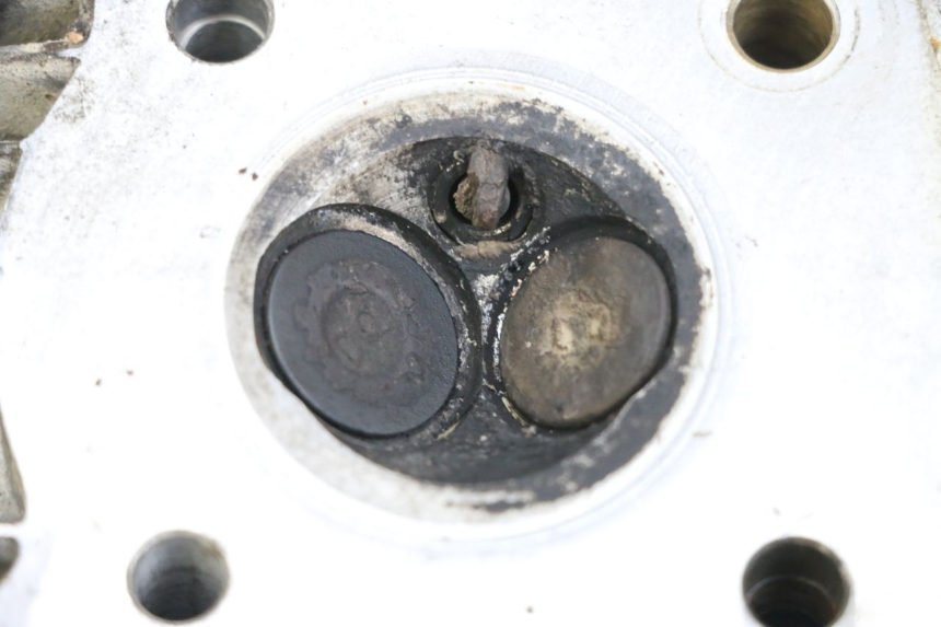 photo de GŁOWICA SILNIKA MAG POWER BOMBERS 4T 50 (2016 - 2026) - Zbliżenie komponentów