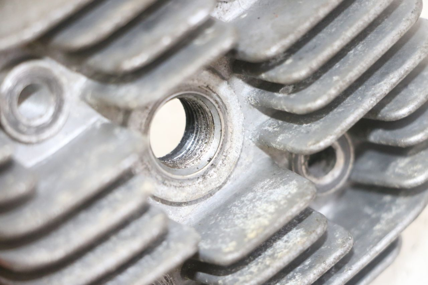 photo de GŁOWICA CYLINDRA MBK BOOSTER SPIRIT NAKED 50 (2004 - 2017) - Zoom stanu zużycia