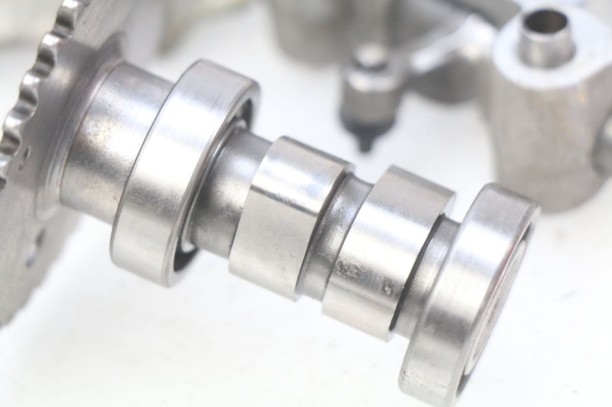 photo de GŁOWICA CYLINDRÓW BAOTIAN BT 50 QT-12 50 (2007 - 2009) - Widok z bliska