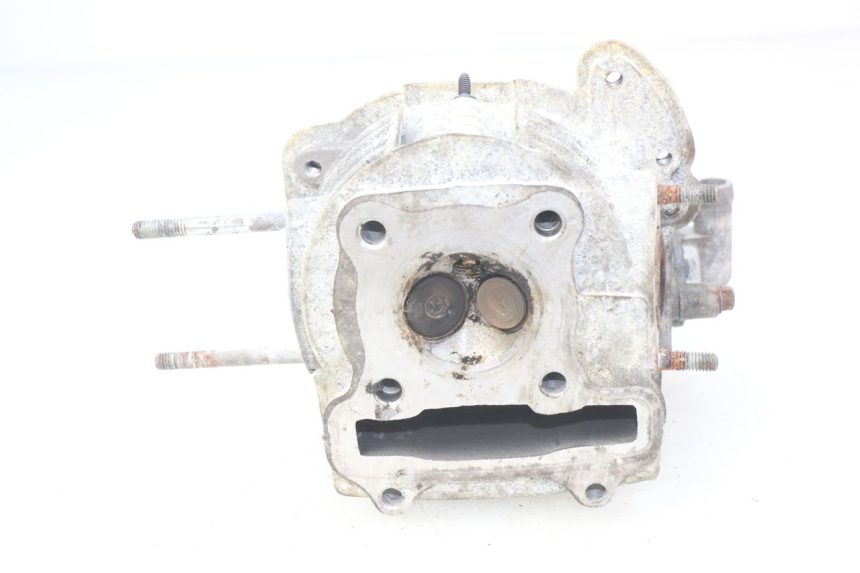 photo de GŁOWICA CYLINDRÓW BAOTIAN BT 50 QT-12 50 (2007 - 2009) - Zbliżenie techniczne