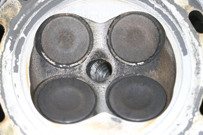 photo de GŁOWICA SILNIKA SUZUKI BURGMAN 125 (2007 - 2014) - Alternatywny kąt