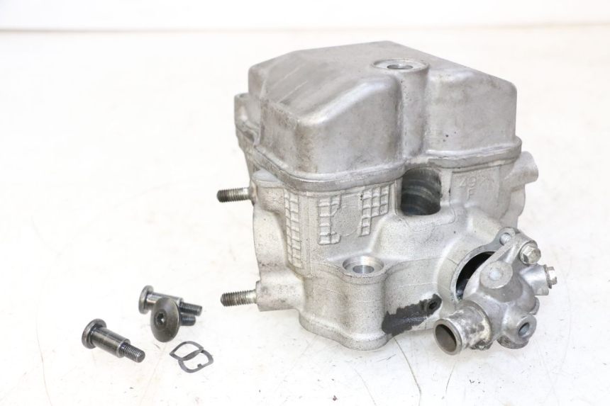 photo de GŁOWICA SILNIKA SUZUKI BURGMAN 125 (2007 - 2014) - Inny kąt widzenia