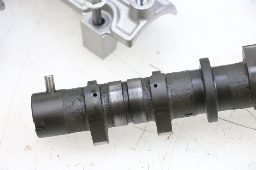 photo de GŁOWICA SILNIKA SUZUKI BURGMAN 650 (2013 - 2020) - Alternatywny kąt