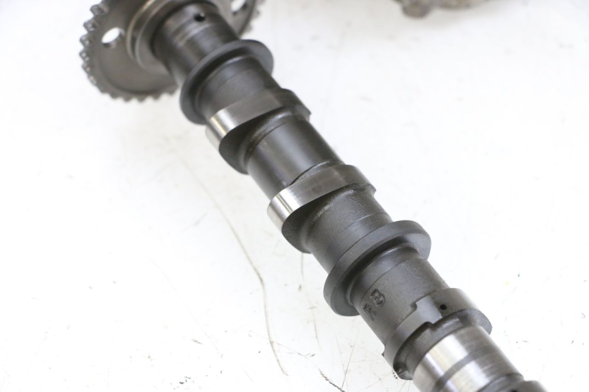 photo de GŁOWICA SILNIKA SUZUKI BURGMAN 650 (2013 - 2020) - Szczegół części