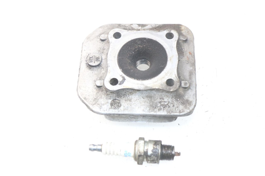 photo de GŁOWICA CYLINDRÓW YAMAHA BW'S 50 (1999 - 2003) - Zoom stanu zużycia