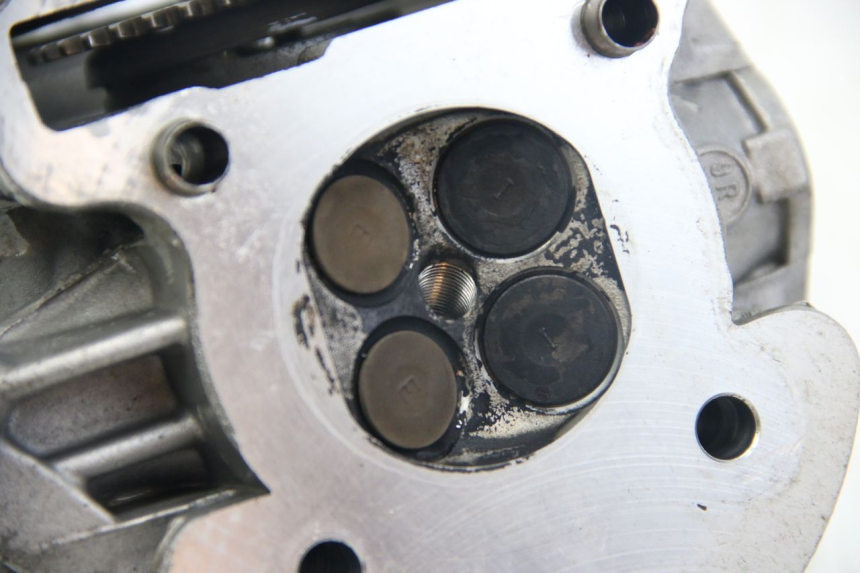 photo de GŁOWICA SILNIKA YAMAHA BW'S BWS 125 (2010 - 2013) - Widok z bliska