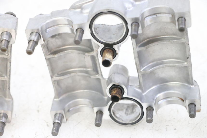 photo de GŁOWICA CYLINDRÓW HONDA CB R 1000 (2018 - 2023) - Widok ogólny